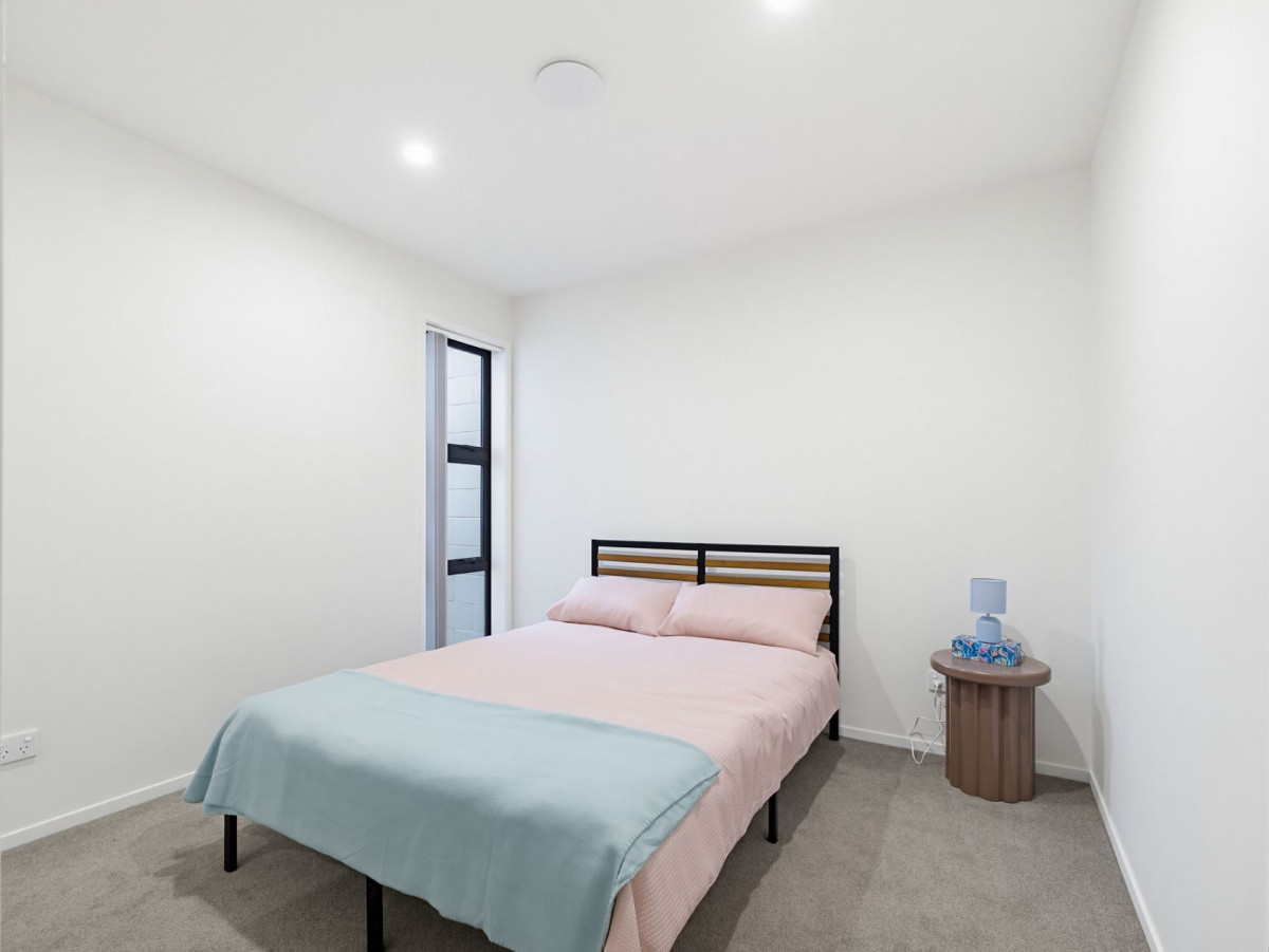 122m2 3 beds 1 bath home with garage on 240m2 section, Close to Papakura town centre, schools, parks, easy motorway access, 7B Pakaraka Drive, Papakura, Auckland