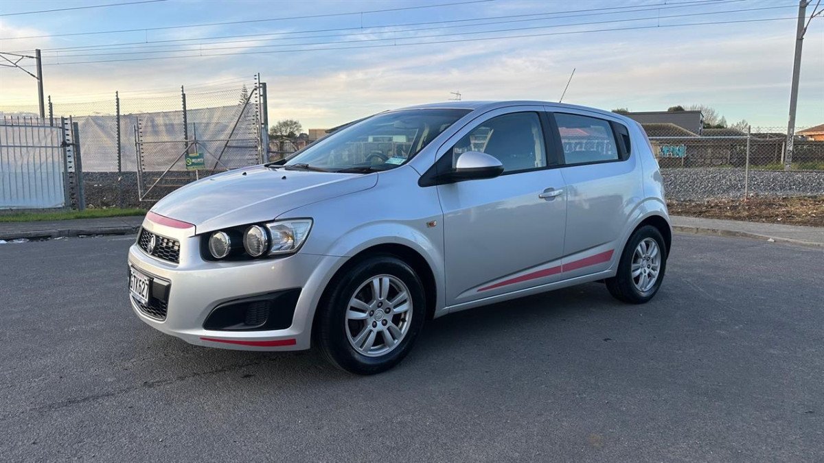 2013 Holden Barina 1.6 HATCH MT, 5 Door, Hatchback, 5-Speed Manual, Silver, 5 seats, 1600cc, Petrol, 111,824km