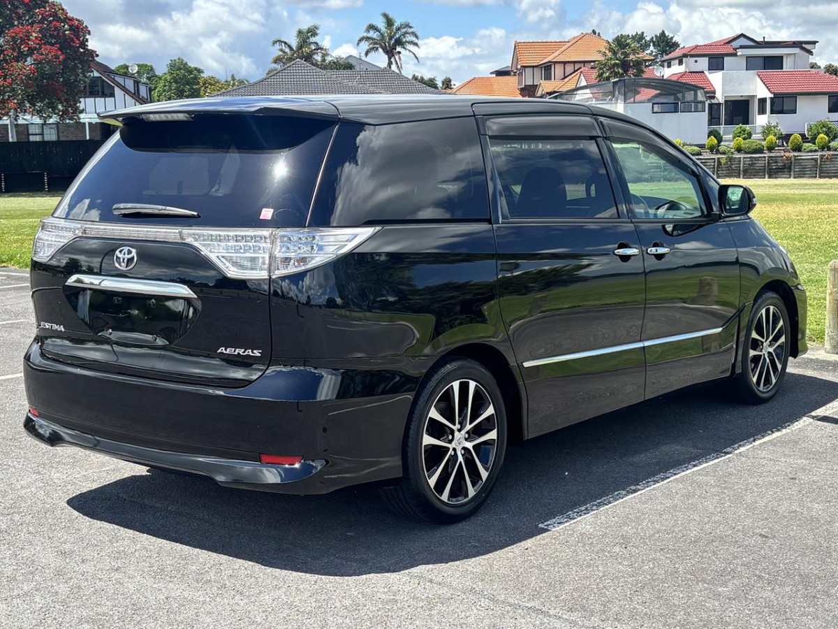 2015 Toyota Estima 2.4 Aeras Facelift, 5 Door, Station Wagon, Automatic, 7 seats, 2400cc, Petrol, 125,758km
