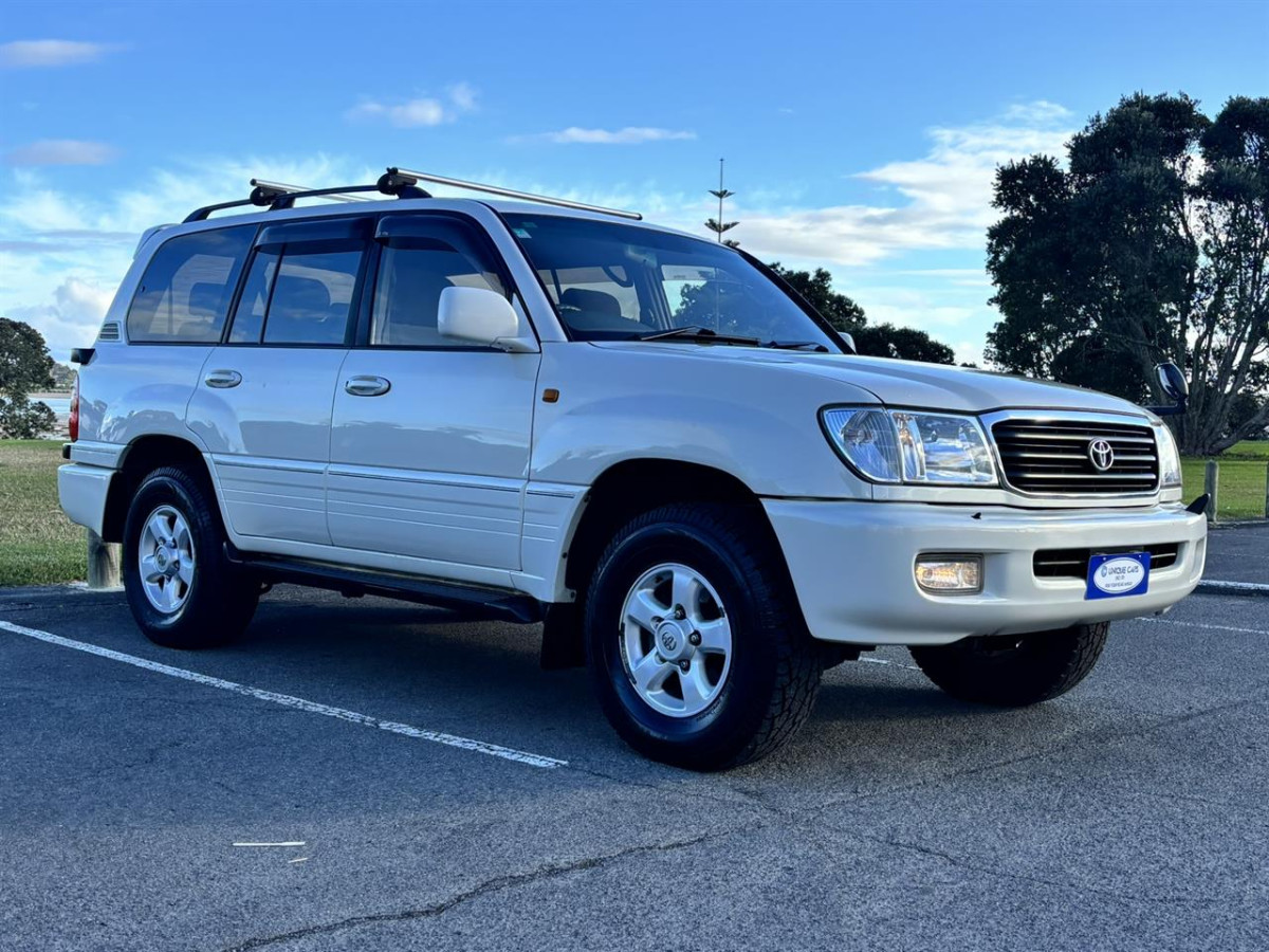 2001 Toyota Land Cruiser VX Limited, 5 Door, Station Wagon, 4-Speed Auto, 4WD, 8 seats, 4700cc, Petrol, 246,110km