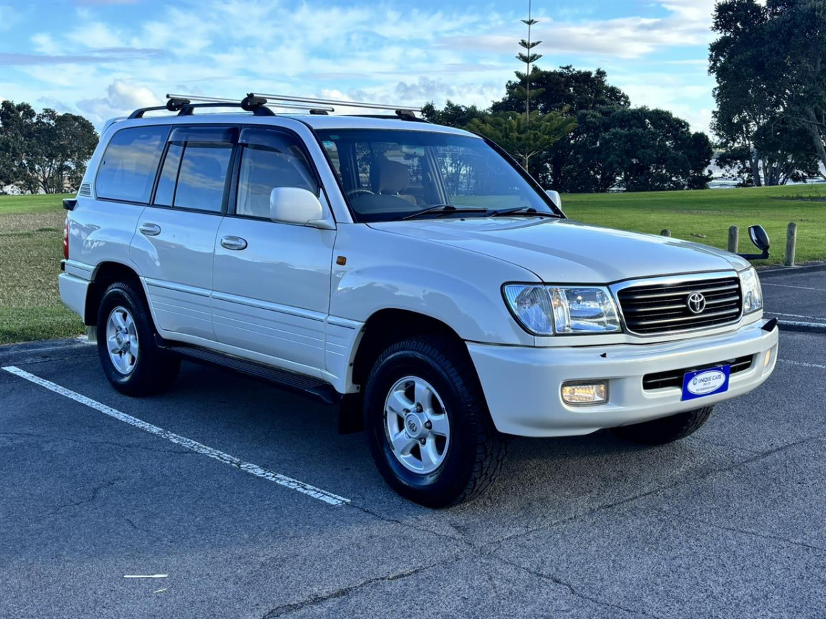 2001 Toyota Land Cruiser VX Limited, 5 Door, Station Wagon, 4-Speed Auto, 4WD, 8 seats, 4700cc, Petrol, 246,110km