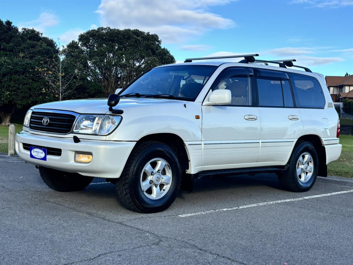 2001 Toyota Land Cruiser VX Limited, 5 Door, Station Wagon, 4-Speed Auto, 4WD, 8 seats, 4700cc, Petrol, 246,110km