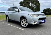 2013 Mitsubishi Outlander 2.4G 4WD 7 Seater, 5 Door, SUV, Automatic, Silver, 2400cc, Petrol, 90,336km