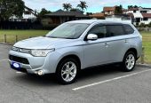 2013 Mitsubishi Outlander 2.4G 4WD 7 Seater, 5 Door, SUV, Automatic, Silver, 2400cc, Petrol, 90,336km