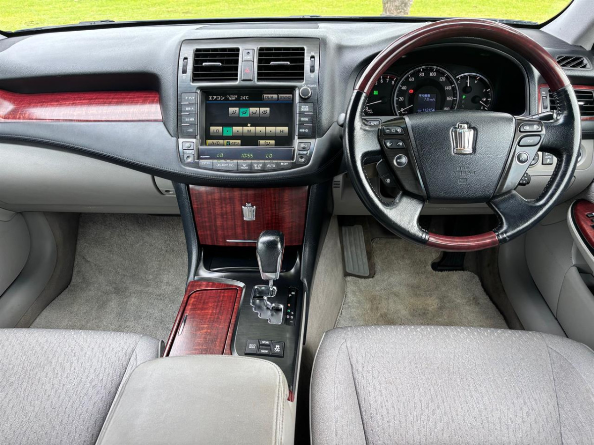 2008 Toyota Crown 3.0 Royal Saloon, Sedan, Automatic, 5 seats, Blue, 3000cc, Petrol, 112,155km