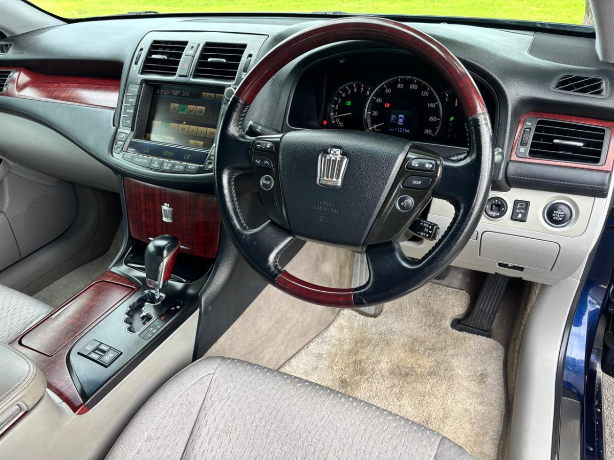 2008 Toyota Crown 3.0 Royal Saloon, Sedan, Automatic, 5 seats, Blue, 3000cc, Petrol, 112,155km