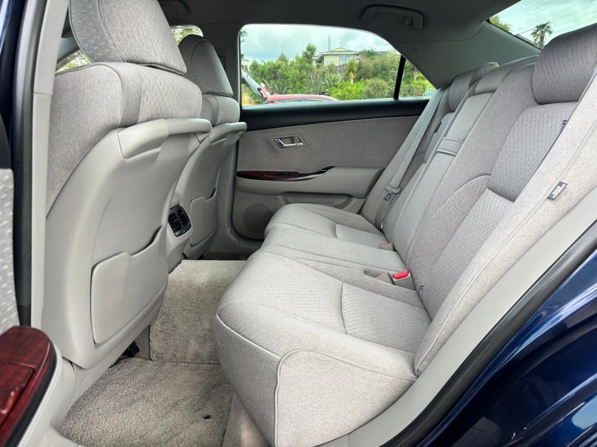 2008 Toyota Crown 3.0 Royal Saloon, Sedan, Automatic, 5 seats, Blue, 3000cc, Petrol, 112,155km