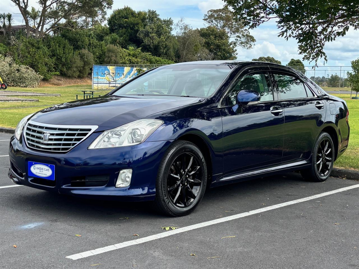 2008 Toyota Crown 3.0 Royal Saloon, Sedan, Automatic, 5 seats, Blue, 3000cc, Petrol, 112,155km
