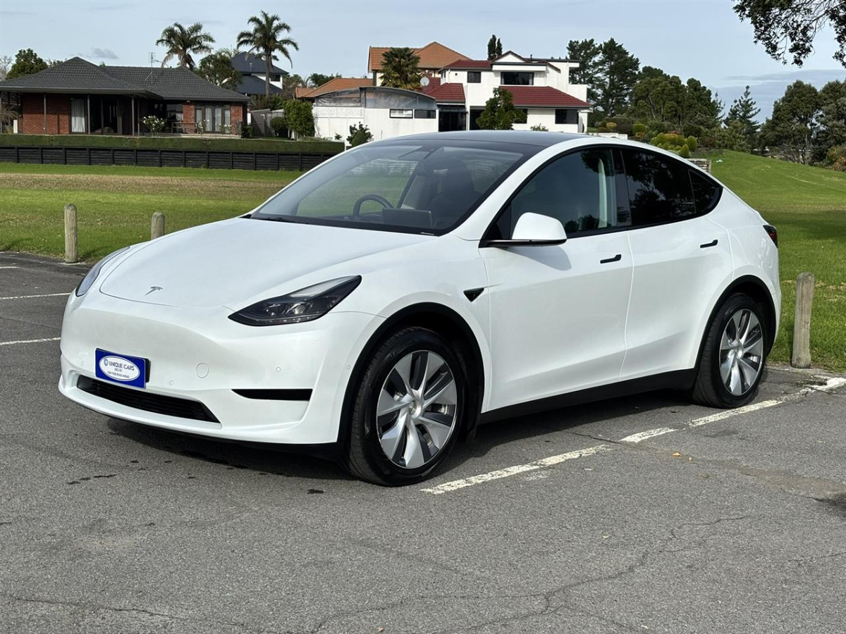 2023 Tesla Model Y RWD, RV-SUV, Automatic, 5 Seats (Leather), NZ NEW, Electricity, 74,549km