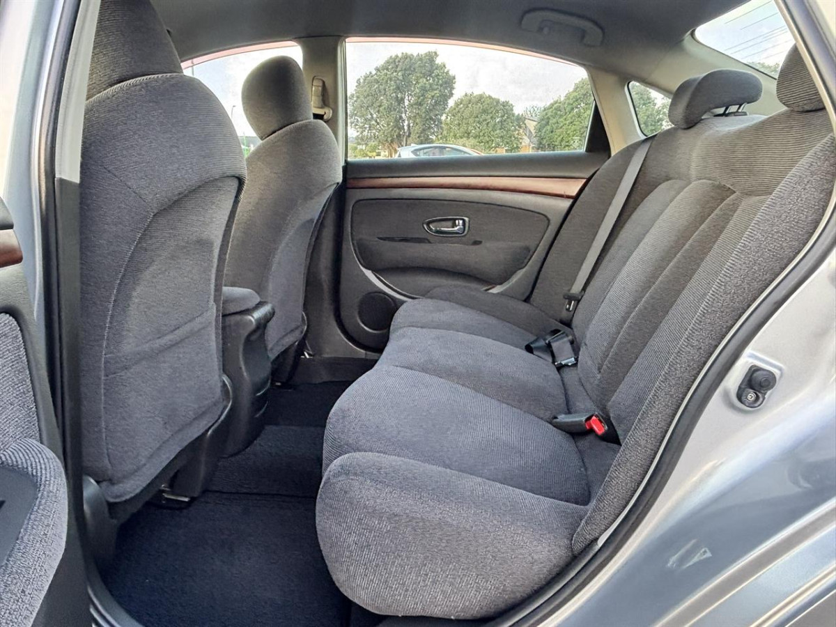 2009 Nissan Bluebird SYLPHY 20S, 4 Door, Sedan, Automatic, 1 owner, 5 seats, Silver, 2000cc, Petrol, 95,081km