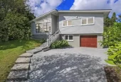Double Westlake school zone, 675m2 section with RC & EPA APPROVED | BC SUBMITTED, 4 beds 2 baths house with garage, Upstairs: 3 generous bedrooms + 1 bathroom, Ground floor: 1 large bedroom + 1 bathroom, currently rented for $900/week, 0.2 km to Forrest Hill School, 0.5 km to Westlake Boys’ High School, 1.1 km to Westlake Girls’ High School, 24 Arrow Road, Forrest Hill,Auckland