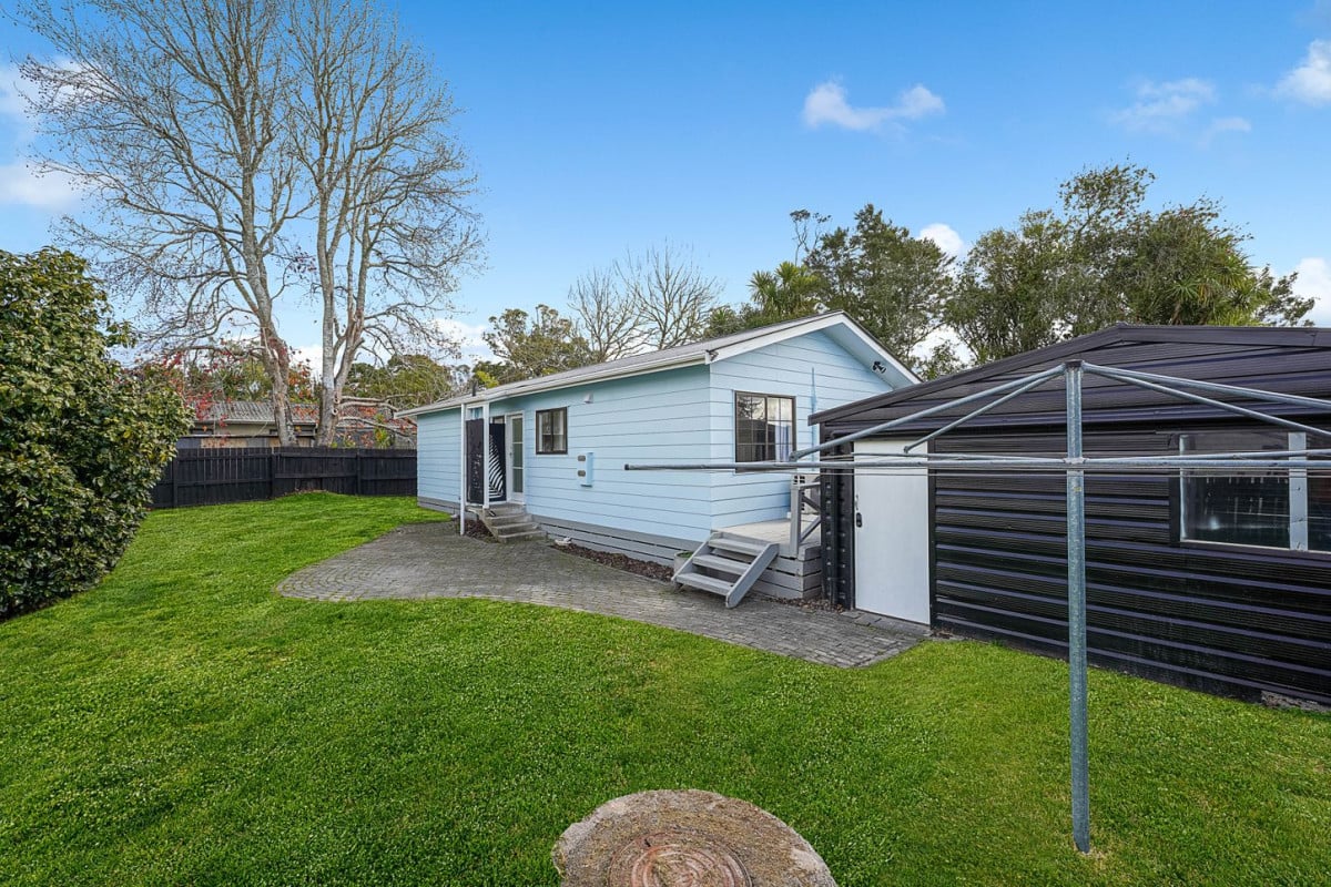 Once in 15 years, 484m2 section, Renovated 3 beds 1 bath house with double garage, easy access to local schools, shops, parks, 13 Hamblyn Place, Ranui, Auckland