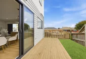 Brandnew freehold 3 beds 2.5 baths home with garage, Stamford’s 10-Year Building Warranty, no body corp or society fees, close to Hunters Plaza, motorway access, Lot 4/6 Richards Avenue Papatoetoe, Auckland