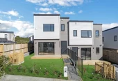 Brandnew 3 beds 2.5 bath duplex home with car park, easy access to Papakura town centre, 44B Crestview Rise Papakura, Auckland