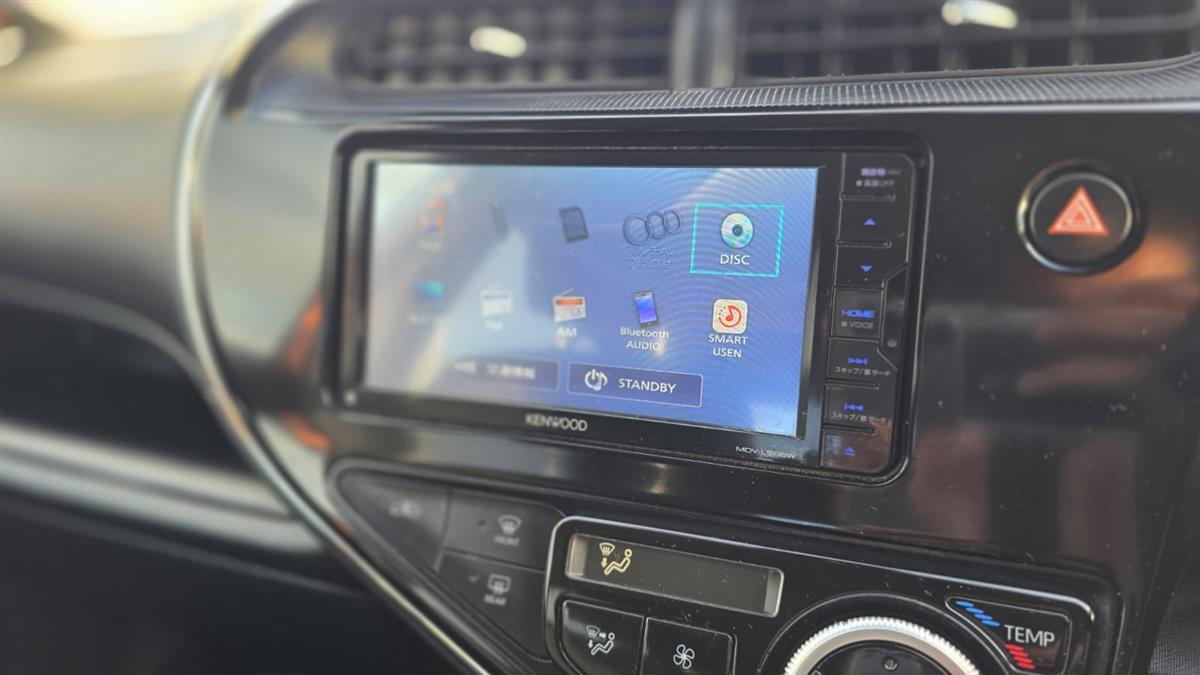 2018 Toyota Aqua *Push Start*Reverse Camera*Nice Mags*3rd Gen* Hatchback Automatic, 5 seats, Hybrid, 1,496 cc, 105,584 km
