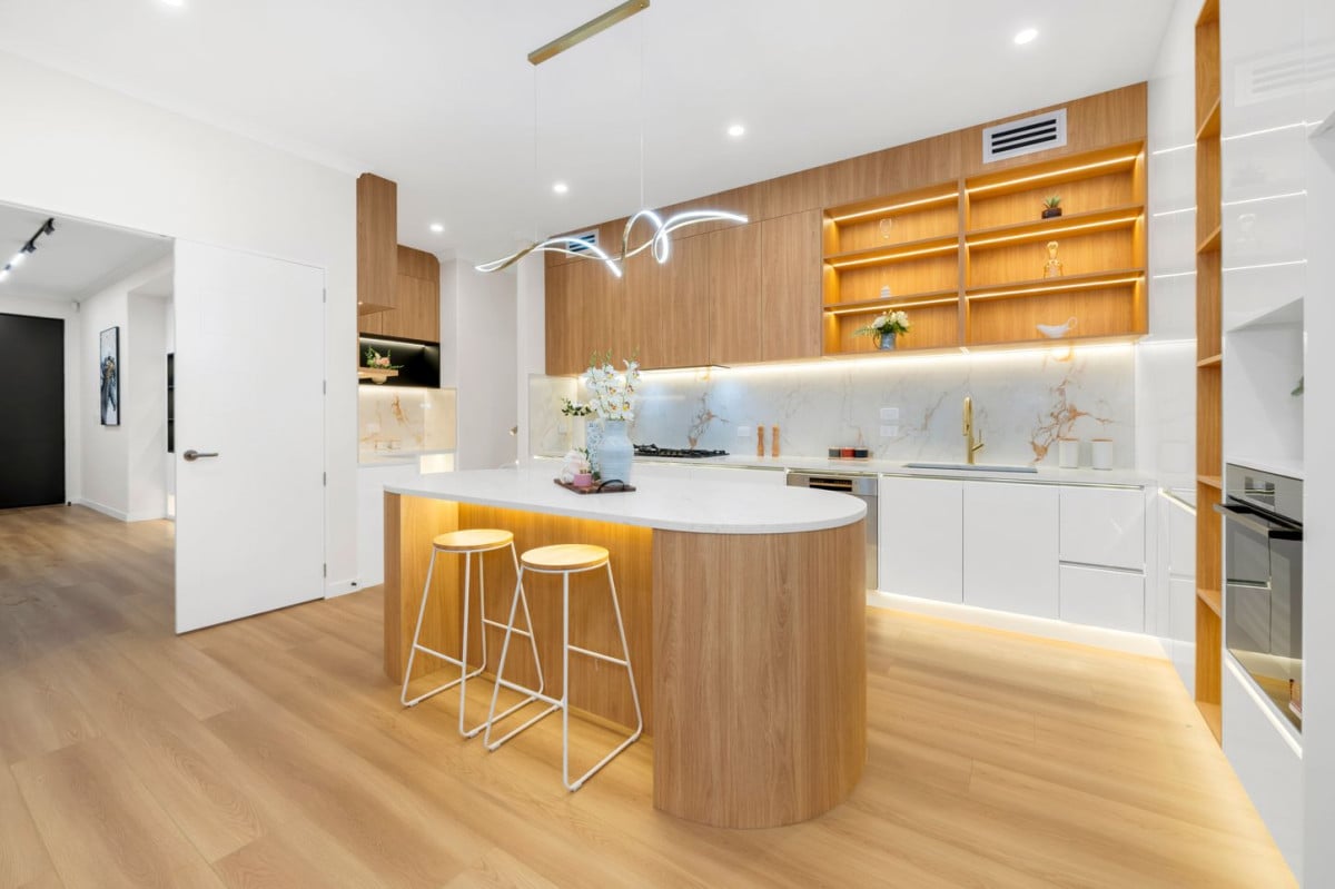 Backing directly onto a peaceful reserve. Brandnew 7 beds (5 ensuites) 6.5 baths house, double garage plus 2 more onsite car parks, 2 beds granny, 2C Hughs Way, Flat Bush, Auckland