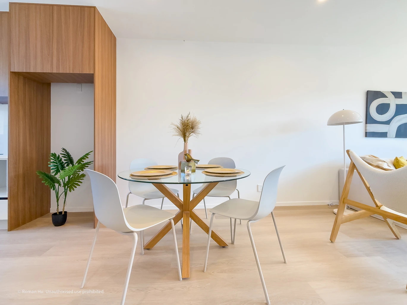 Brandnew 3 double bedrooms plus a dedicated home office/study 2.5 baths home with garage, zoned for Mangapikopiko School with elite ACG Strathallan just a short drive away. close to shops, motorway access, 23 Aratuhia Lane Rosehill, Auckland
