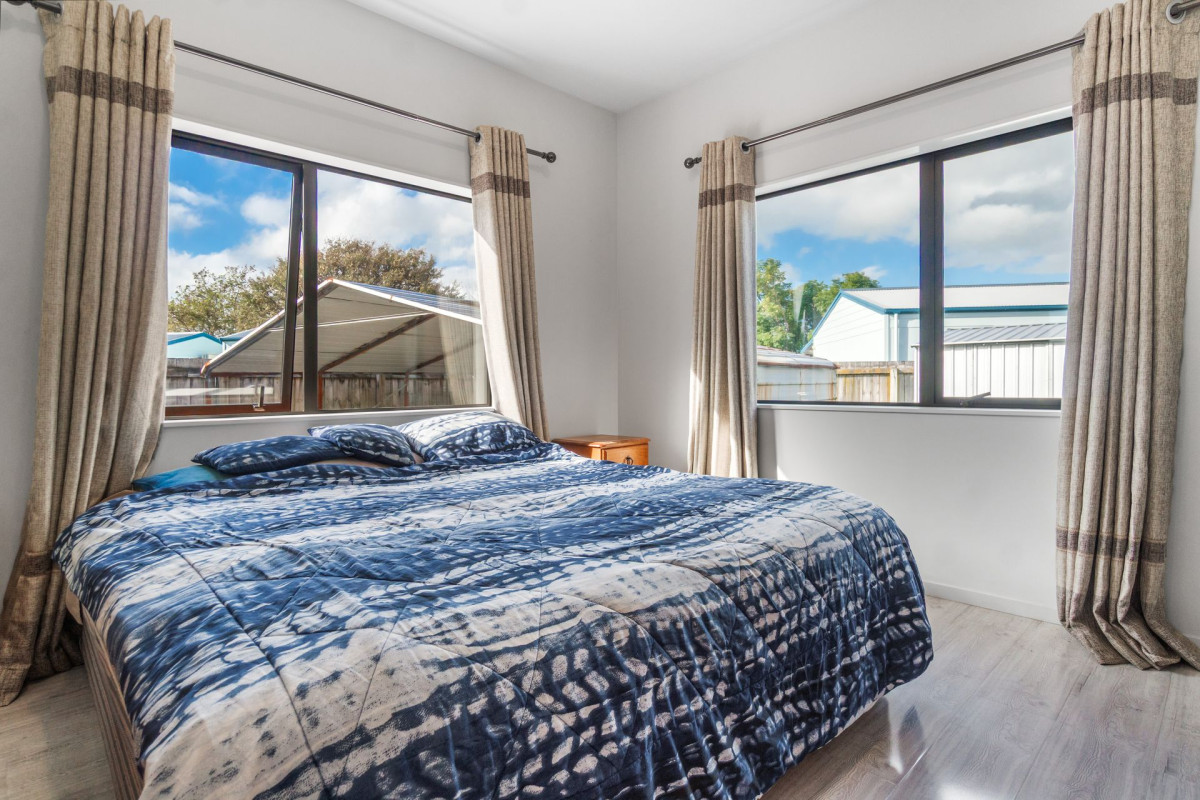 739m2 section, 166n2 Brick and tile 4 beds 2 baths house with carports, within walking distance to Peninsula Primary School and close to Kervil Park, playgrounds, local cafes, shops, 9 Gwendoline Avenue Te Atatu Peninsula, Auckland
