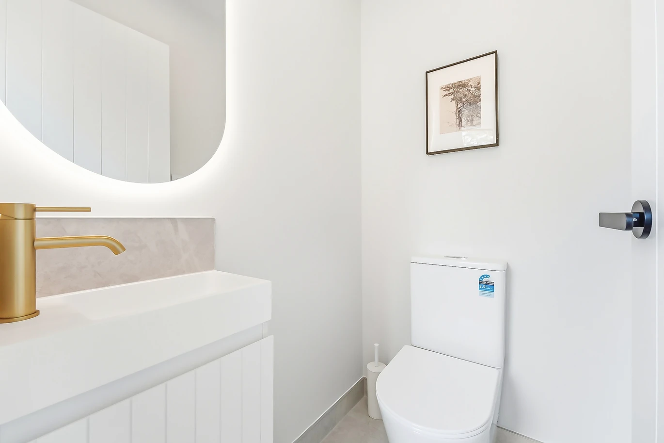 10-Year Stamford Building Warranty, Brandnew standalone 4 beds 2.5 baths home with garage + EV charging pre-wiring, Prime location near top schools, pristine beaches, and cafes, Motivated vendor, 14C Gerontius Glade Torbay, Auckland