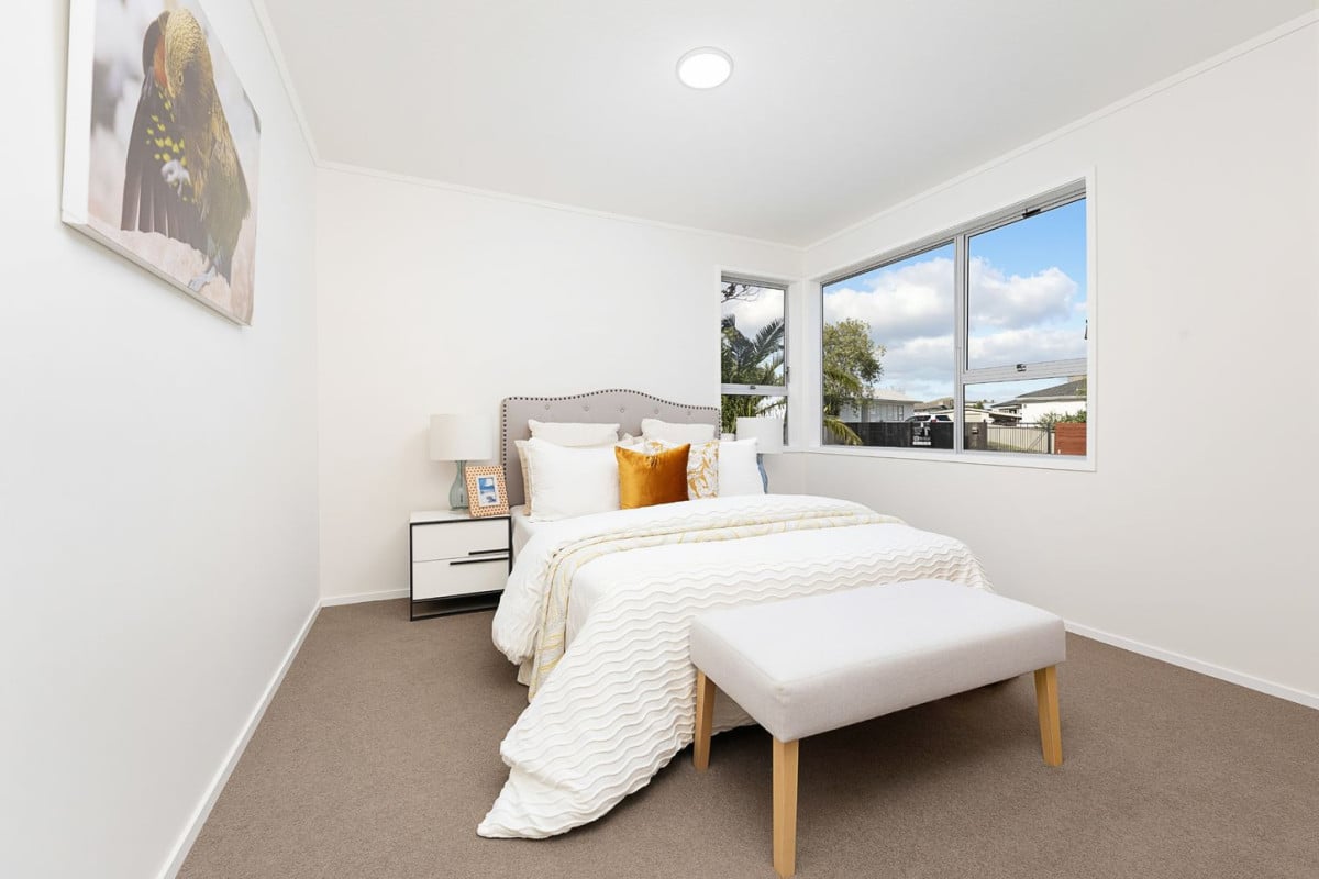 Motivated Vendor with Retirement Plans, 615m2 section, Renovated 3 beds + Flexi room 1 bath house with standalone double garage, close to schools, Lincoln Road’s shops, supermarkets, motorway access, 85 Riverpark Crescent, Henderson, Auckland