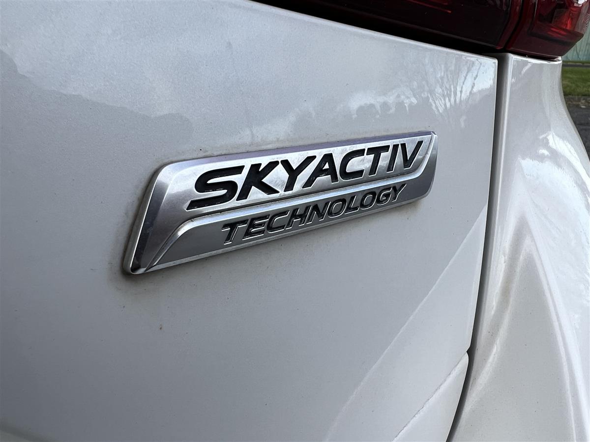 2015 Mazda Axela Hatchback Automatic, 5 seats, New Import, Petrol, 1,490 cc, 97,547 km