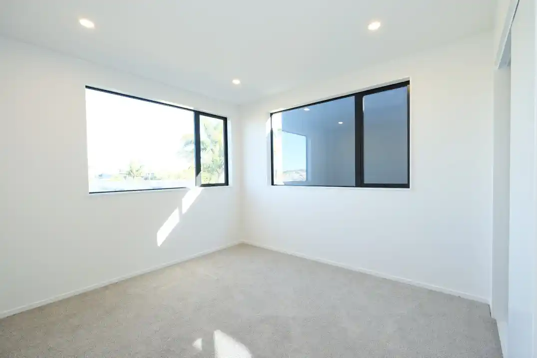 For rent, 4 beds 3 baths house with garage, Available from 1st July, 31B Culver Tce, Howick, Auckland