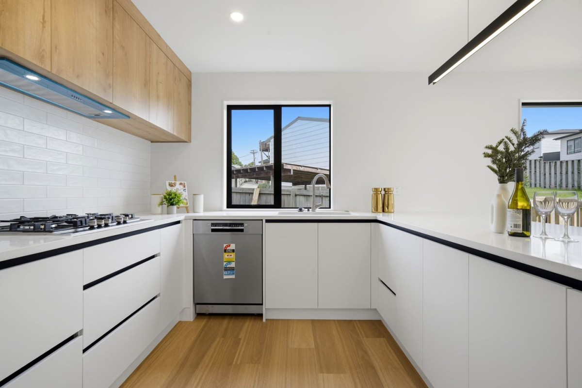 10-Year Master Build Guarantee, Brandnew standalone 4 beds 2.5 baths home with garage, close to schools, local shops, motorway access, Lot 1/9 May Avenue, Te Atatu South, Auckland