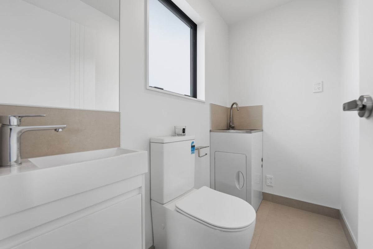 Brandnew Standalone 3 beds 2.5 baths home with car park, close to seaside park, shops, schools, easy motorway access, Lot 1/63 Gloria Avenue, Te Atatu Peninsula, Auckland