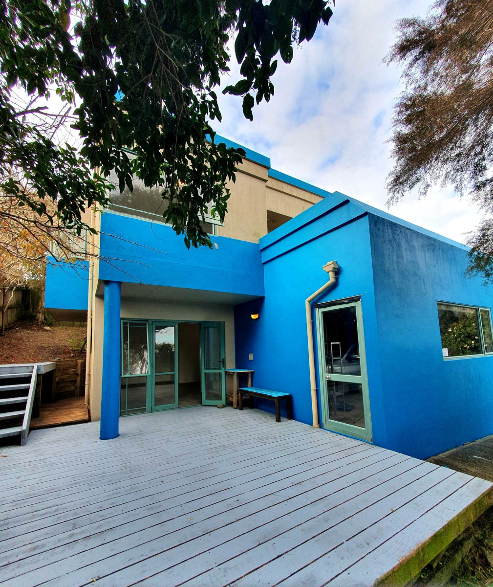 Sea Views, 210m2 Renovated 4 beds (2 ensuites) 3 baths house with double garage, App 5mins walk to the popular Murray’s bay beach with lot of water activity including boat sail and water jump from the jetty, 2/38 Gulf View Road, Murrays Bay, Auckland