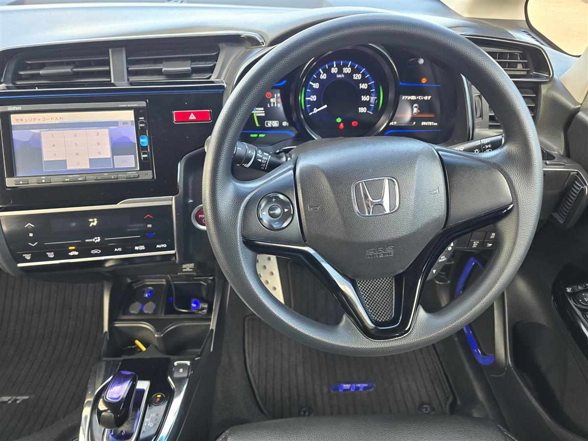 2016 Honda Fit Hybrid !! Leather Seats !! Hatchback Automatic, Black, 5 seats, New Import, 1,490 cc, 94,779 km
