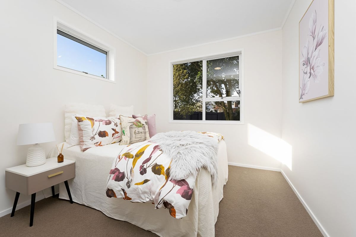 Motivated Vendor with Retirement Plans, 615m2 section, Renovated 3 beds + Flexi room 1 bath house with standalone double garage, close to schools, Lincoln Road’s shops, supermarkets, motorway access, 85 Riverpark Crescent, Henderson, Auckland