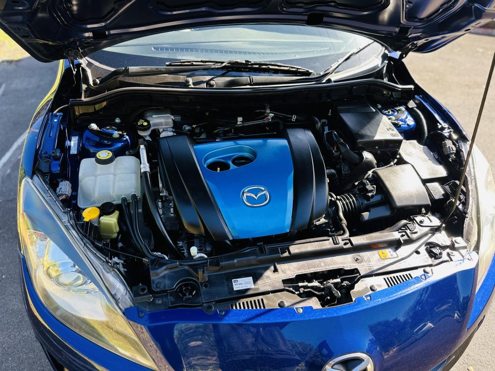 2013 Mazda Axela 20S SPORTS !! SKYACTIVE ENGINE !! Hatchback Tiptronic, 5 seats, Blue, New Import, Petrol, 2,000 cc, 73,217 km