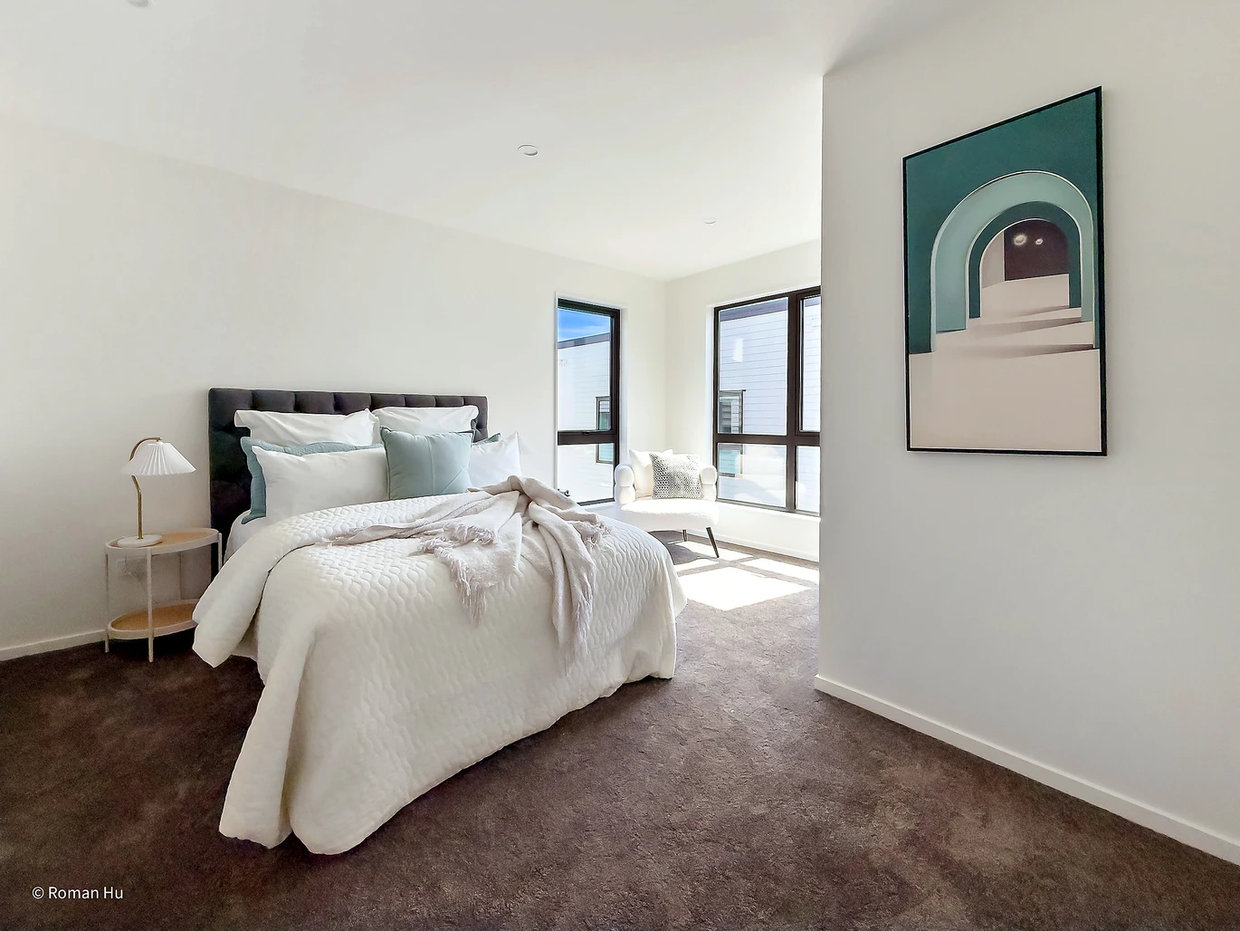 Brandnew 3 double bedrooms plus a dedicated home office/study 2.5 baths home with garage, zoned for Mangapikopiko School with elite ACG Strathallan just a short drive away. close to shops, motorway access, 23 Aratuhia Lane Rosehill, Auckland