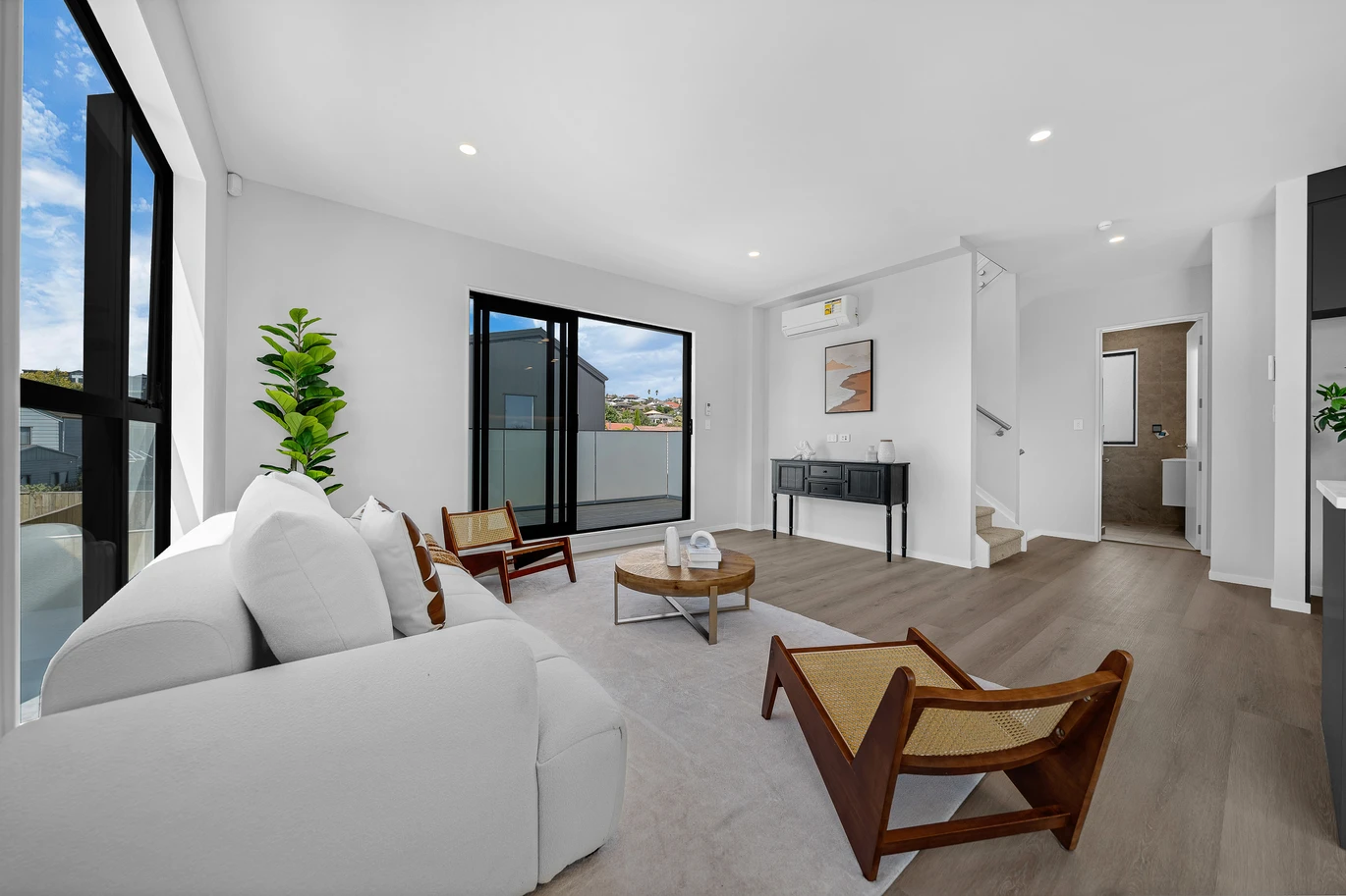 171m2 Brandnew standalone 4 beds 4 baths home with garage, Fully fenced yard with deck, just a short walk to Highland Park Shopping Centre, Pak’n Save, cafés, and transport, Zoned for Howick Primary, Howick Intermediate, and Pakuranga College, 30C Tomintoul Place Highland Park, Auckland