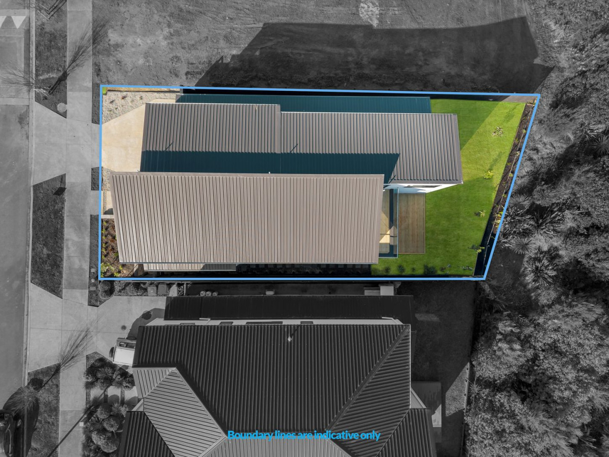 411m2 section backing onto reserve, 2 kitchens, 320m2 Brandnew 6 beds (4 ensuites) + study 5.5 baths house, double garage, 2 beds granny, 15 Seagreen Avenue, Karaka, Auckland