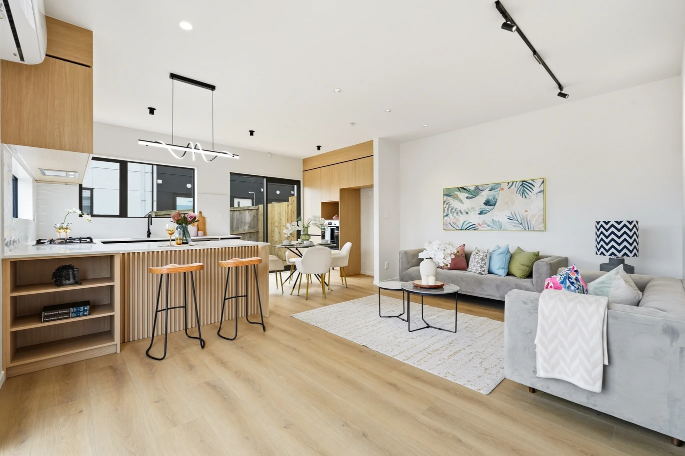Brandnew freehold 3 beds 2.5 baths home with garage, Stamford’s 10-Year Building Warranty, no body corp or society fees, close to Hunters Plaza, motorway access, Lot 4/6 Richards Avenue Papatoetoe, Auckland