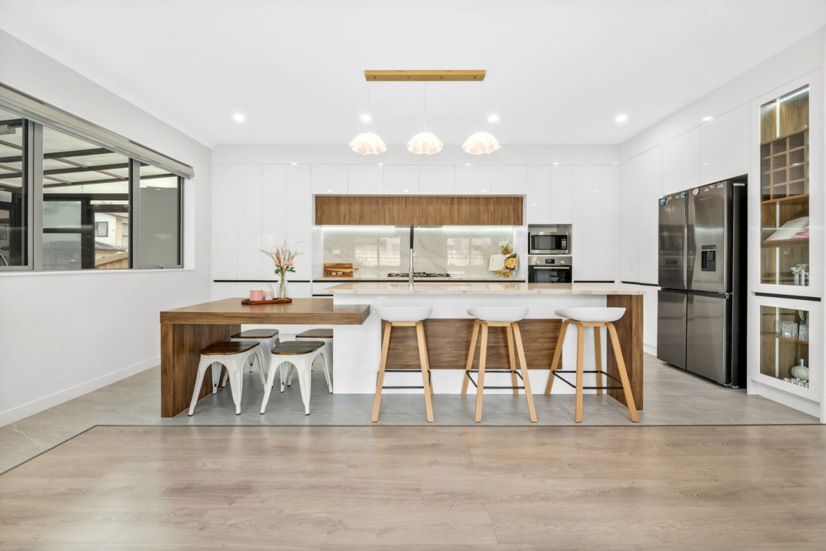 456m2 section, 2 Kitchens, 364m2 8 beds (4 ensuites) 6.5 baths house with double garage and 2 beds granny, close to reserve, schools, Ormiston town centre, 40 Rashni Road, Flat Bush, Auckland
