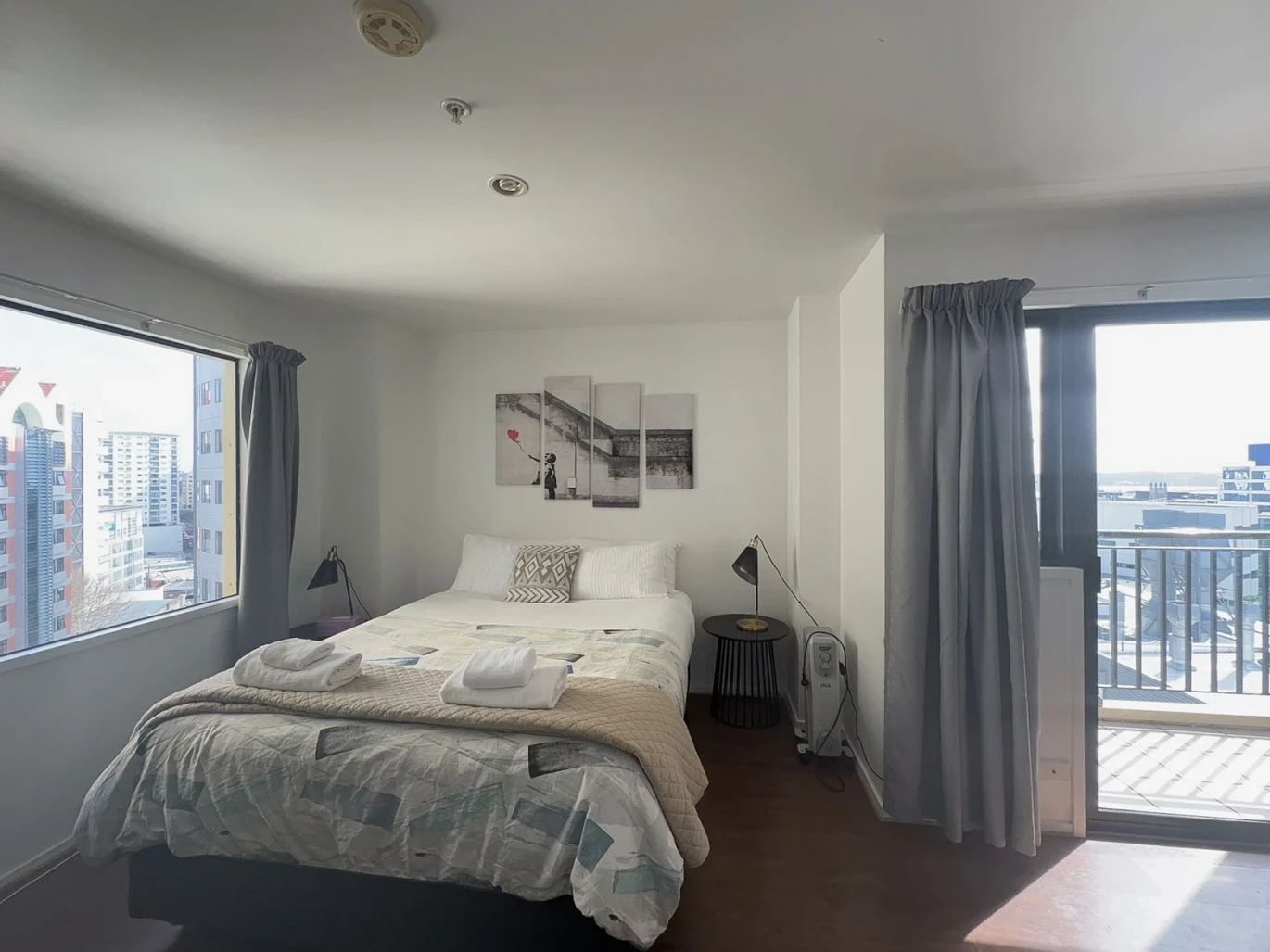 Double Grammar school zone, 34m2 Freehold 1 bed 1 bath apartment, zoned for Auckland Grammar and Auckland Girls Grammar school, currently rented $420 per week until early 2027, just moments from the university, Queen Street, 12A/13 Mount Street Auckland Central, Auckland