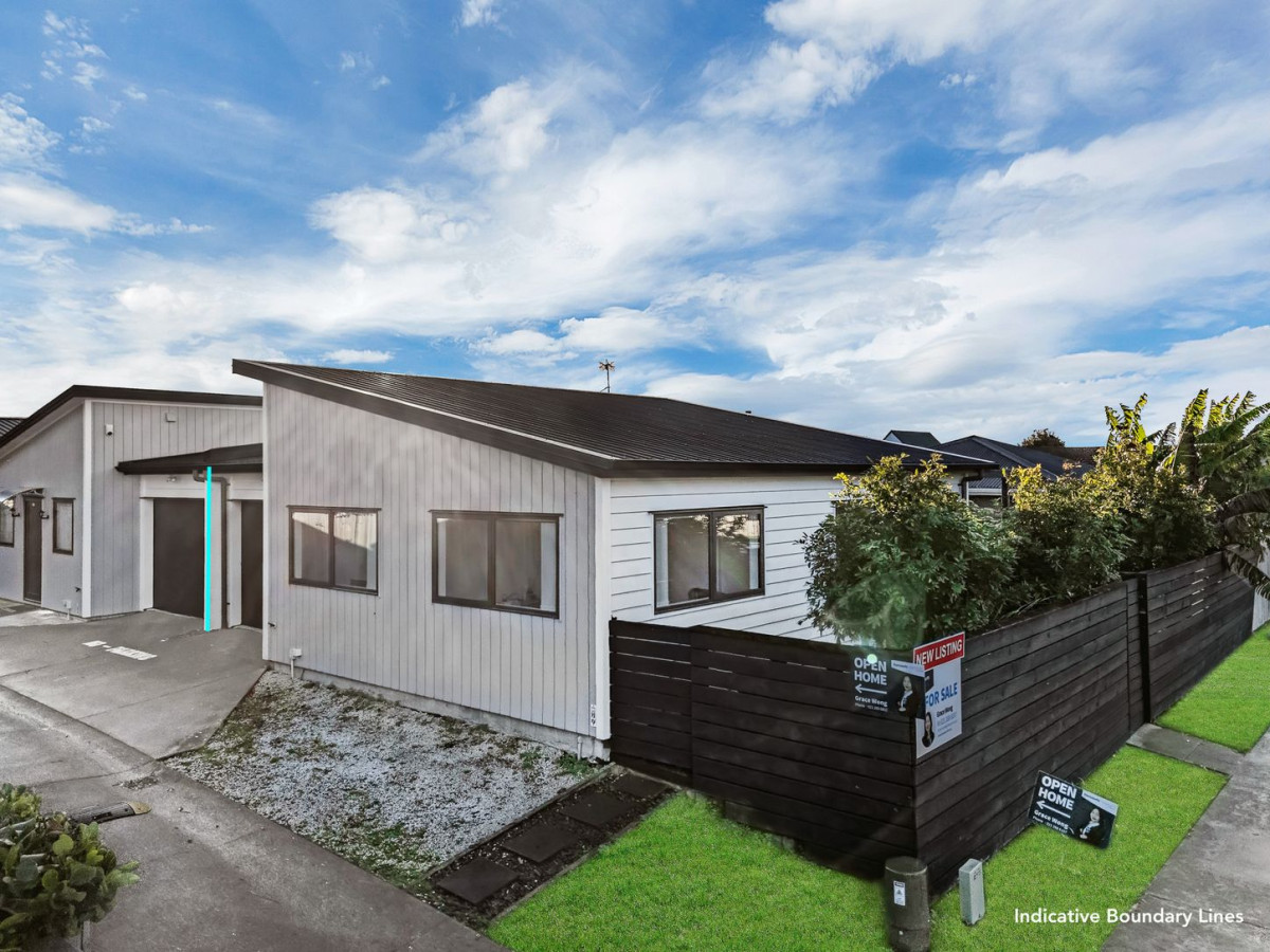 Must sell, 3 beds 2 baths home with garage on 205m2 section, located within walking distance to shops, supermarkets, cinemas, schools, 61a Wellington Street, Pukekohe, Auckland
