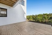 411m2 section backing onto reserve, 2 kitchens, 320m2 Brandnew 6 beds (4 ensuites) + study 5.5 baths house, double garage, 2 beds granny, 15 Seagreen Avenue, Karaka, Auckland