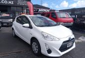 2017 Toyota Aqua Petrol Hybrid Hatchback Automatic, 5 seats, 1,496 cc, 199,341 km