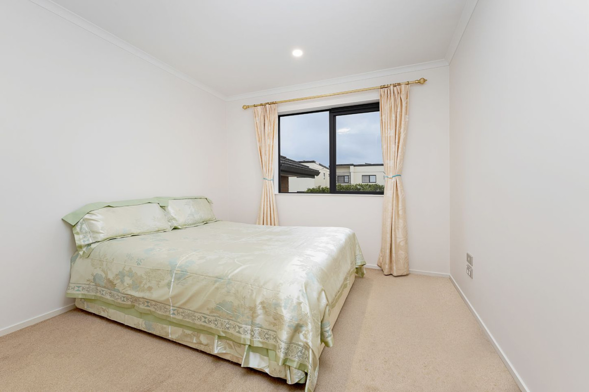 Owners moving overseas, 164m2 4 beds 2 baths house with double garage on 475m2 section, close to Westgate Shopping Centre, NorthWest Mall, local schools, easy motorway access, 67 Tiriwa Drive, Massey, Auckland
