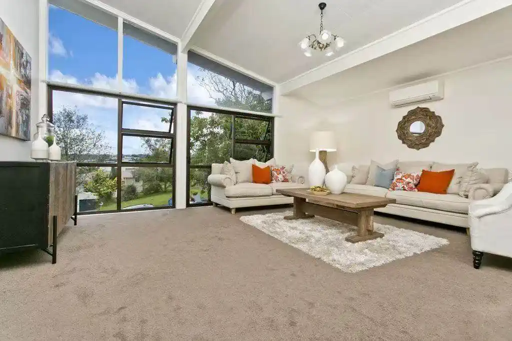 Double Westlake school zone, 675m2 section with RC & EPA APPROVED | BC SUBMITTED, 4 beds 2 baths house with garage, Upstairs: 3 generous bedrooms + 1 bathroom, Ground floor: 1 large bedroom + 1 bathroom, currently rented for $900/week, 0.2 km to Forrest Hill School, 0.5 km to Westlake Boys’ High School, 1.1 km to Westlake Girls’ High School, 24 Arrow Road, Forrest Hill,Auckland