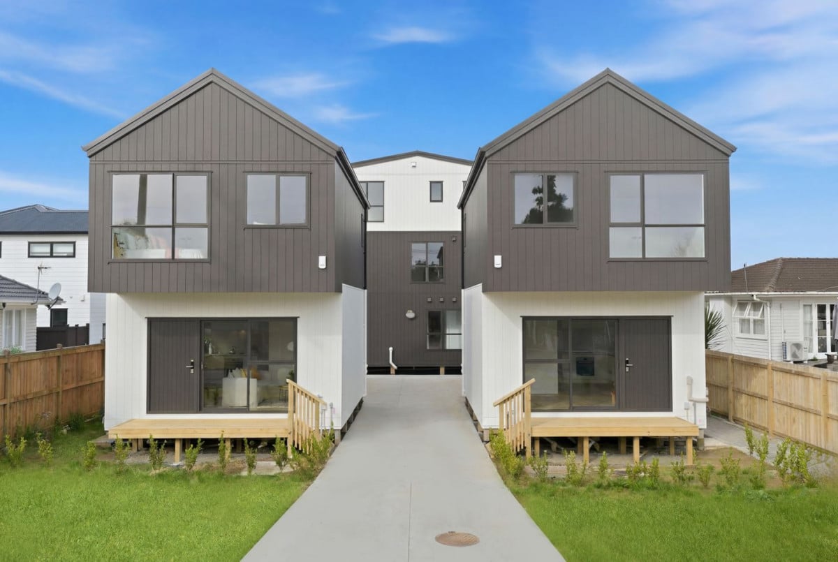 Brandnew Standalone 3 beds 2.5 baths home with car park, close to seaside park, shops, schools, easy motorway access, Lot 1/63 Gloria Avenue, Te Atatu Peninsula, Auckland