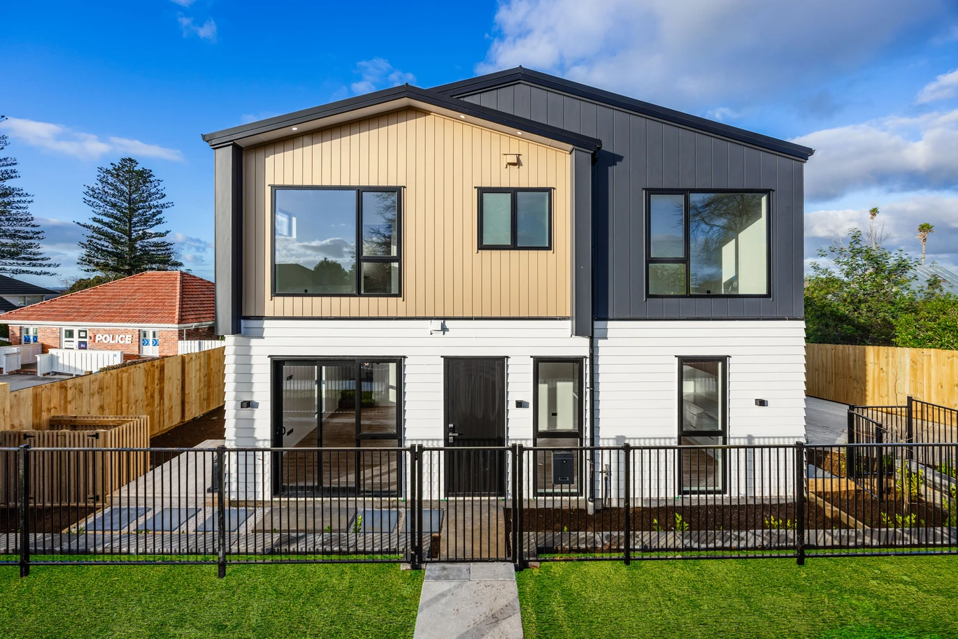 Sea Views, 7 Brandnew Freehold premium 4 beds 2.5 baths 1 garage homes (4 Duplex & 3 Standalone) with garage, Zoned for well-regarded local schools including Owairoa Primary, Howick Intermediate, and Howick College, Lot 1-7/78 Cook Street Howick, Auckland