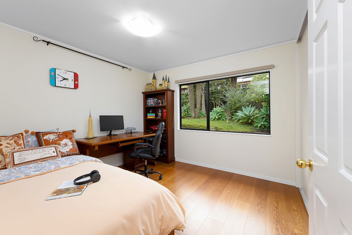 Owners relocating, 1688m2 section, 66m2 3 beds 2 baths house with double garage, located within walking distance to the Palomino shops, Western Heights School, 43 Palomino Drive, Henderson, Auckland