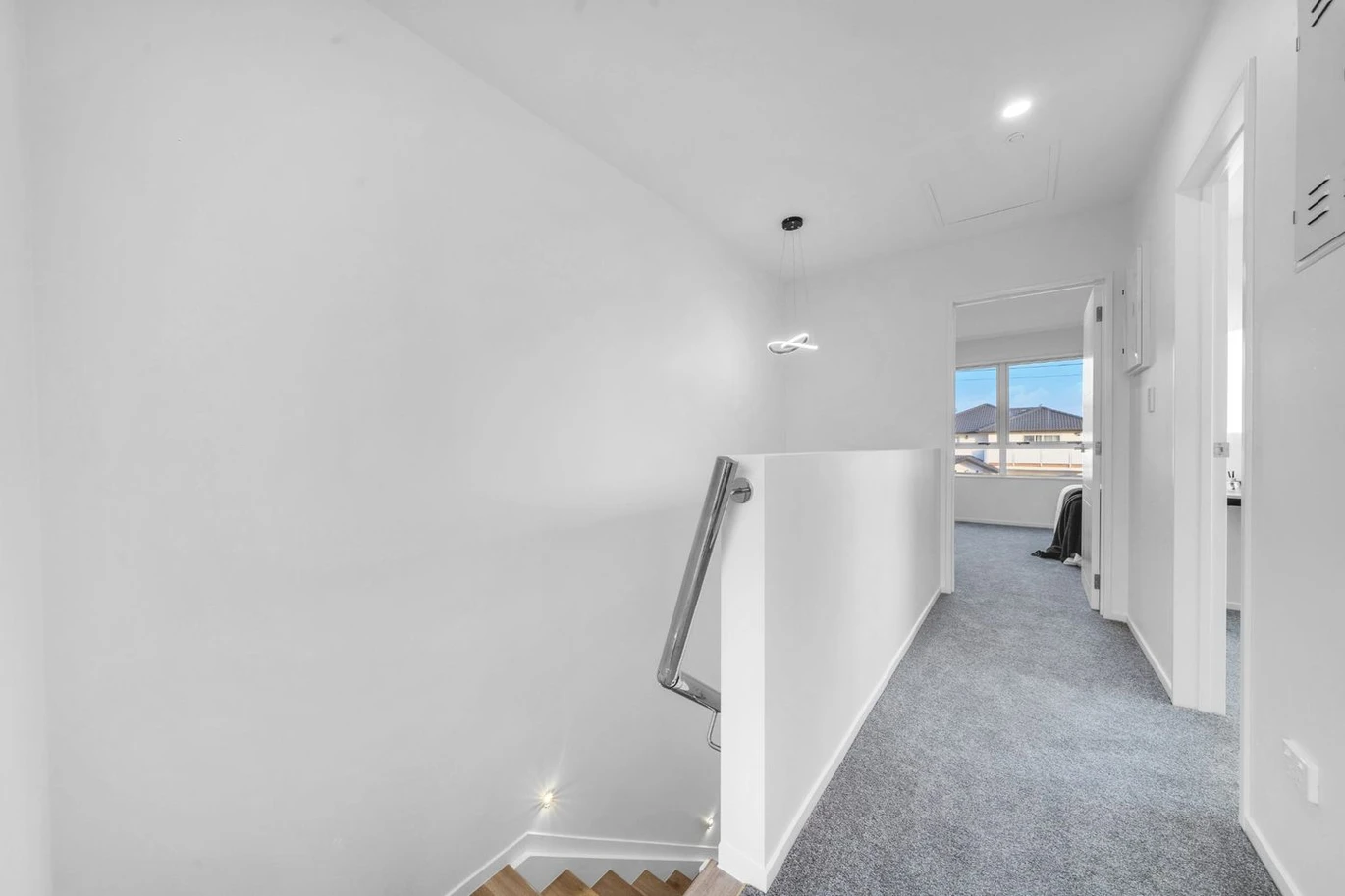 Brandnew 3 Bedrooms | 2.5 Bathrooms | Single Internal-Access Garage | Freehold Corner Site, close to schools shops, supermarkets, train station, 30 Carruth Road Papatoetoe, Auckland