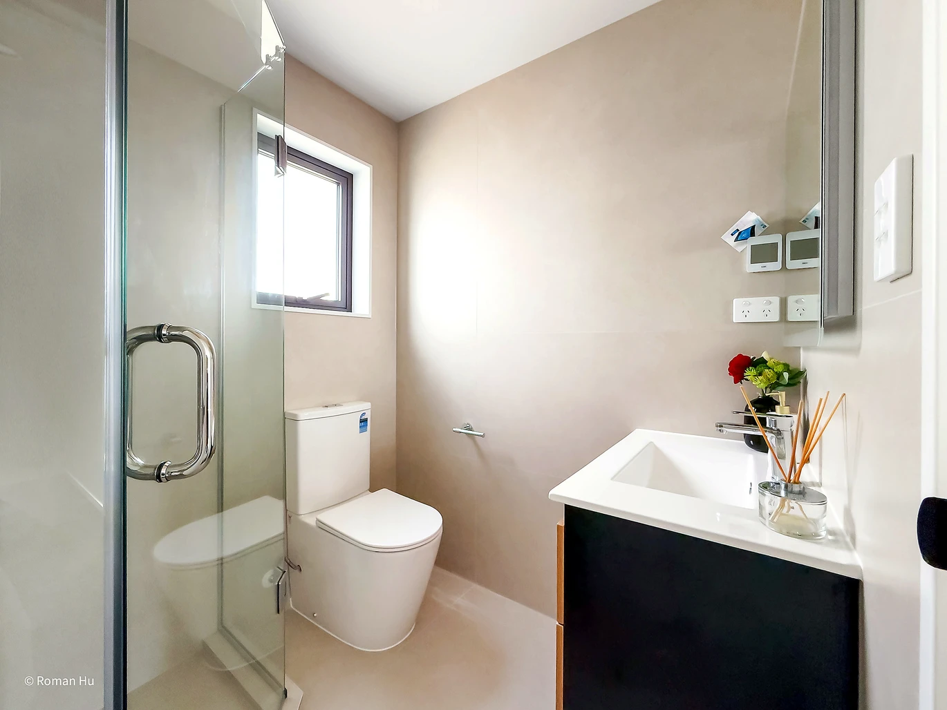 10-Year Stamford Warranty, Move-in ready, Brandnew freehold 4 beds (2 ensuites) 3.5 baths duplex home with garage, Ground floor bedroom with separate entrance & underfloor-heated ensuite bathroom, just 1.7km from Sylvia Park, 4/35 Ryburn Road Mt Wellington, Auckland