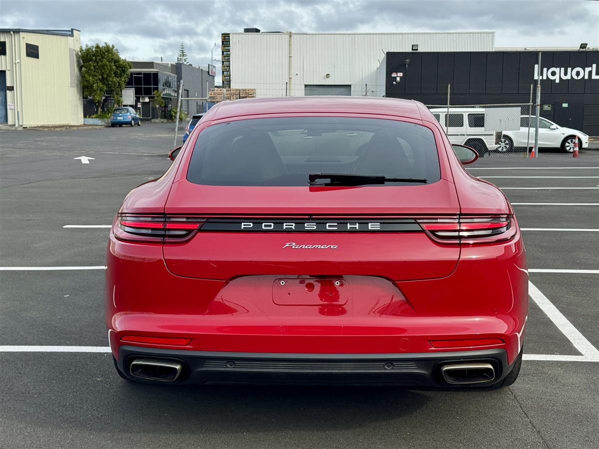 2019 Porsche Panamera V6T Facelift Sedan Automatic, 4 seats, Petrol, 3,000 cc, 104,000 km