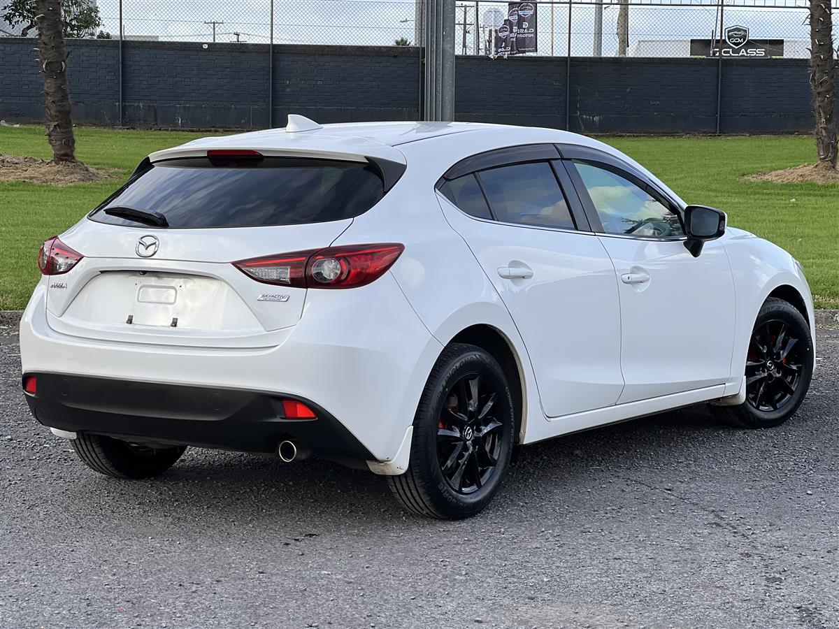 2015 Mazda Axela Hatchback Automatic, 5 seats, New Import, Petrol, 1,490 cc, 97,547 km